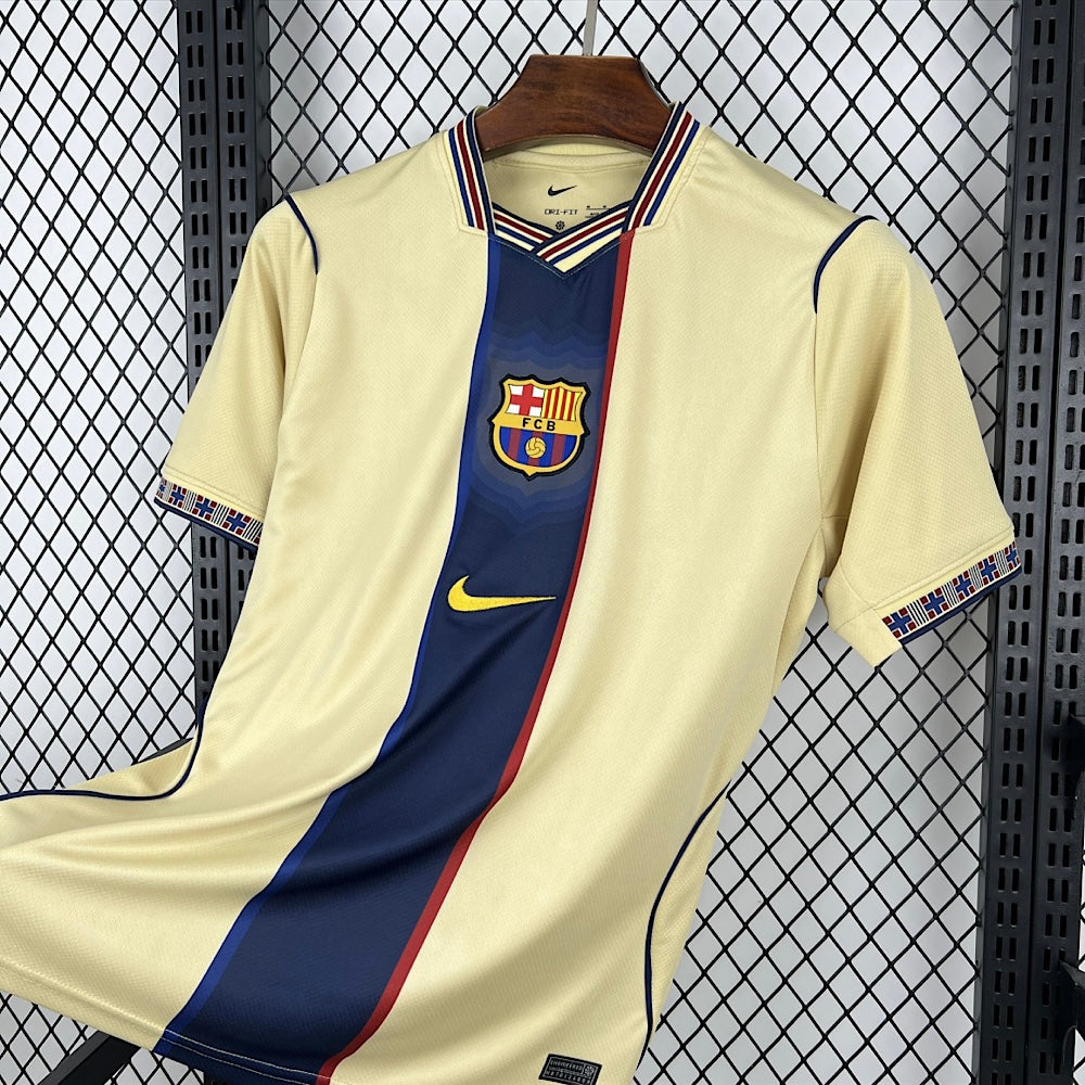 Maillot FC Barcelone Concept 2026/2027 N°2 détail collector