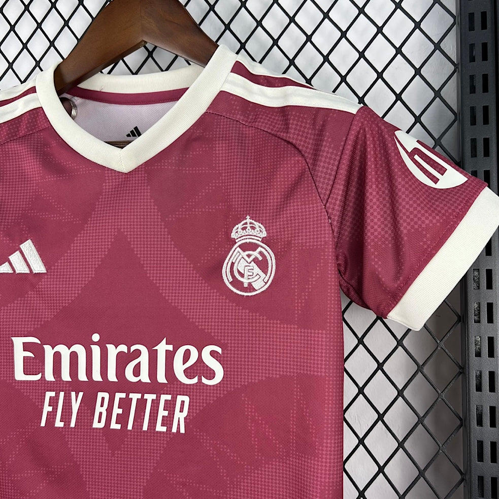 Maillot Real Madrid Enfant Extérieur 2026/2027 zoom