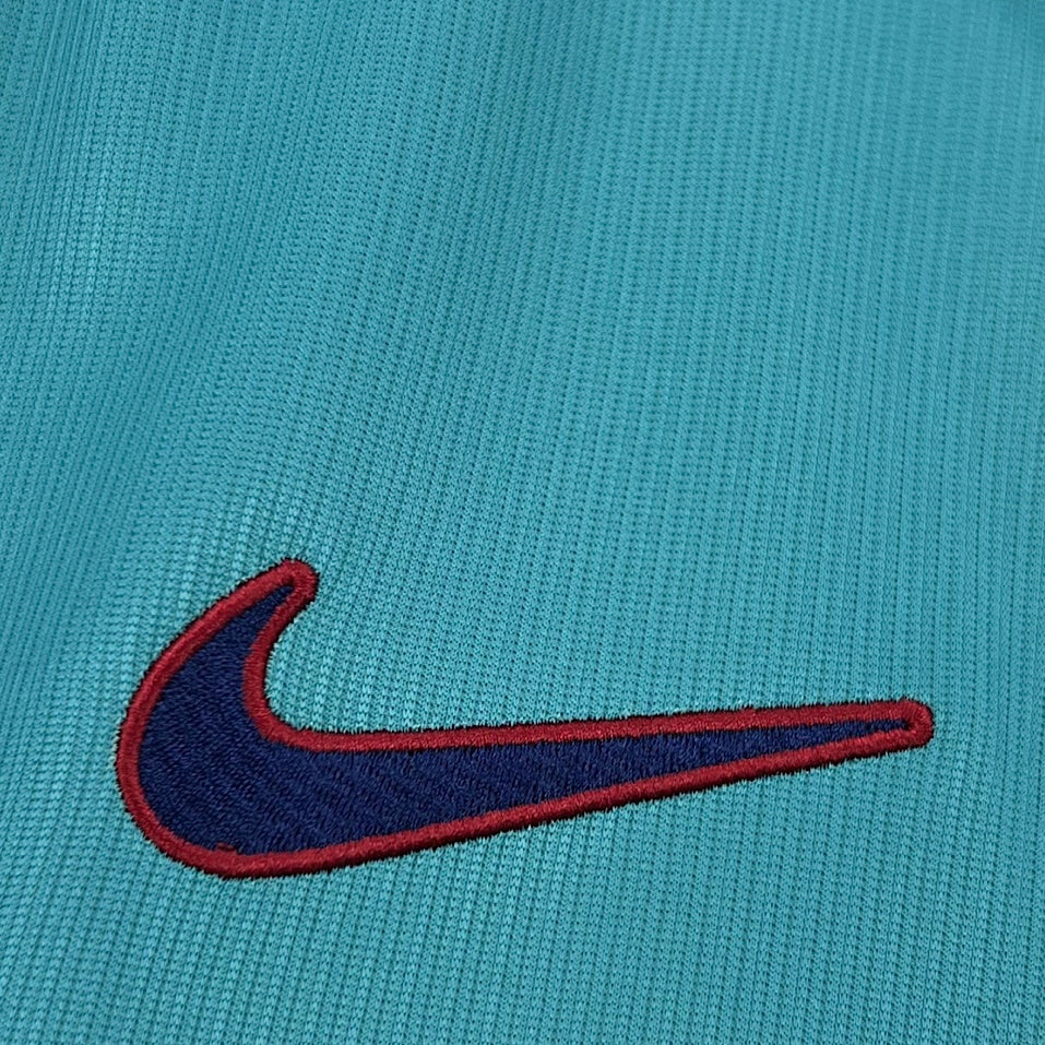 Maillot FC Barcelone Domicile 2026/2027 zoom logo