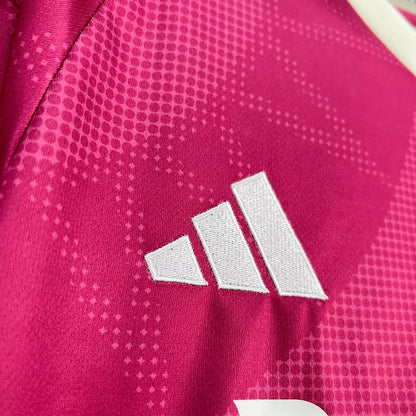 Maillot Real Madrid Domicile 2026/2027 détail col